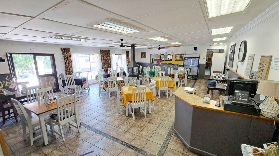 8 Bedroom Property for Sale in Clarens Free State